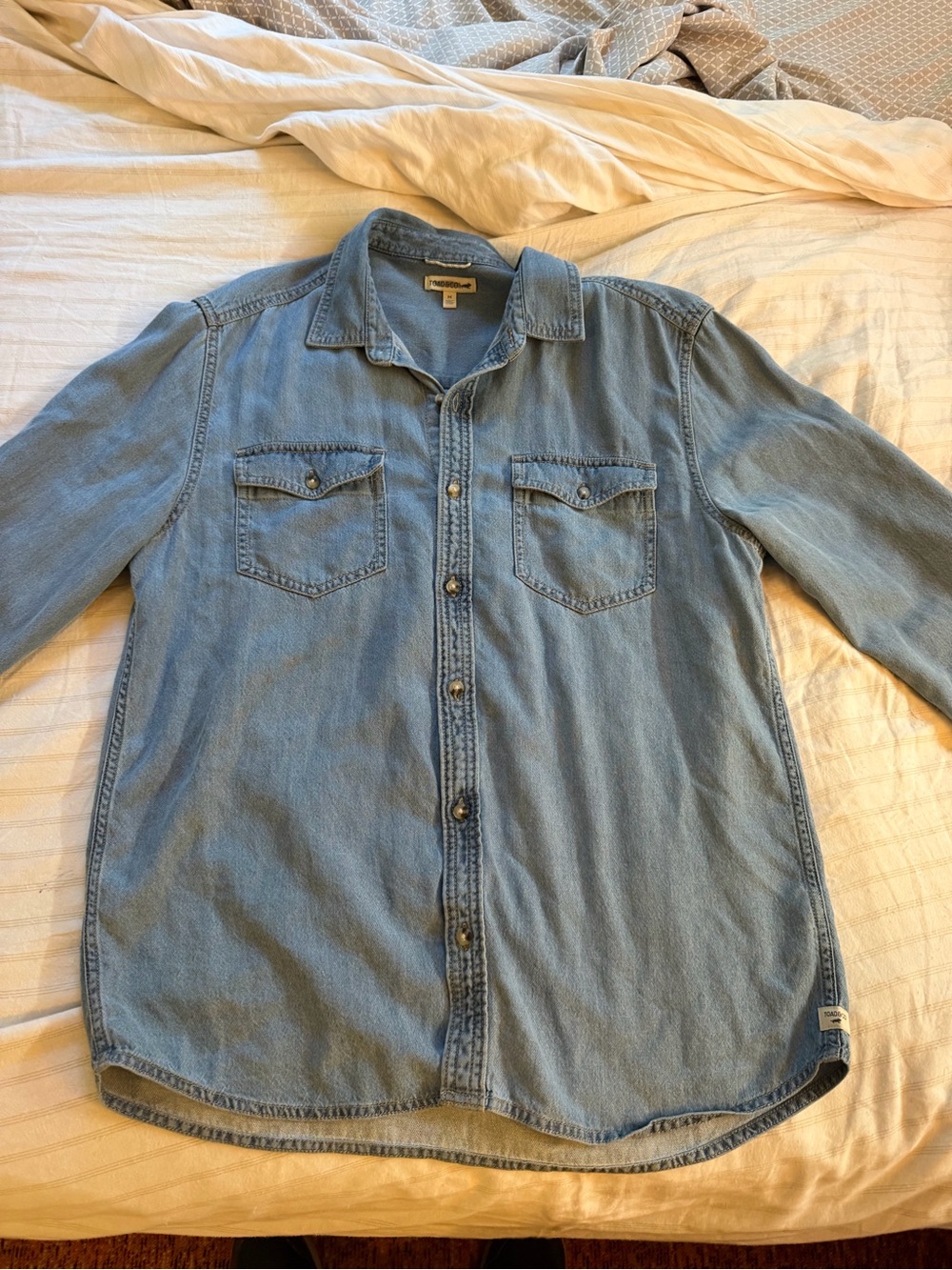 Toad and Co. Piñon light blue denim Shirt - Men's Medium